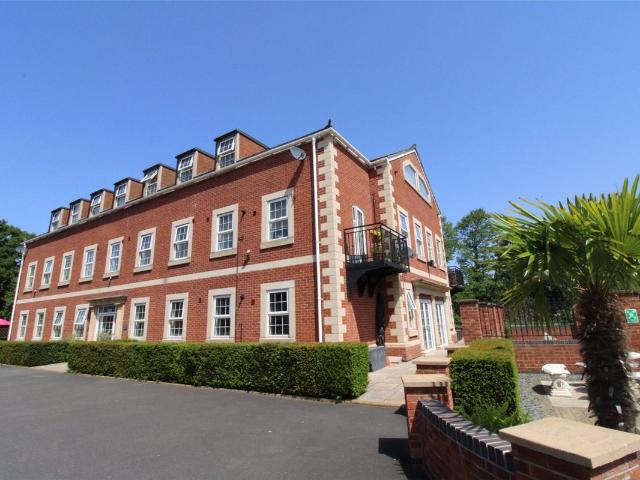 Racecourse Road, Southwell, Nottinghamshire NG25, 2 bed flat to rent, £950 pcm | PrimeLocation