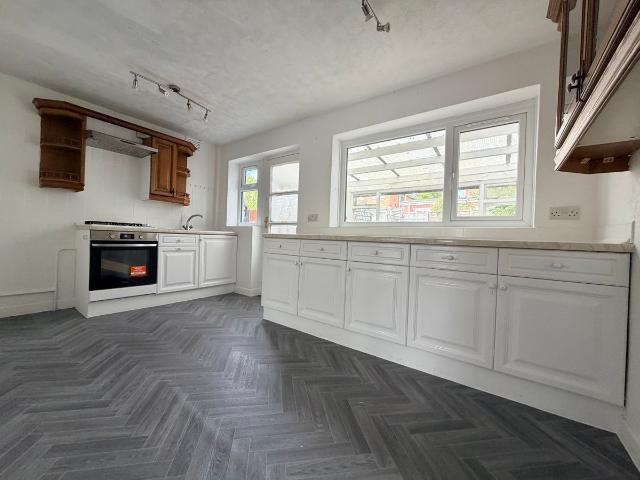 Rachel Gardens, Selly Oak B29, 3 bed property to rent, £1,200 pcm | PrimeLocation