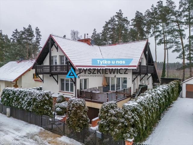 Przestronny 8 pokojowy dom z lasem i jeziorem, gotowy do zamieszkania
