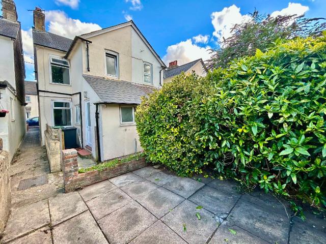 Rack Close Road, Alton GU34, 3 bed terraced house to rent, £1,600 pcm | PrimeLocation
