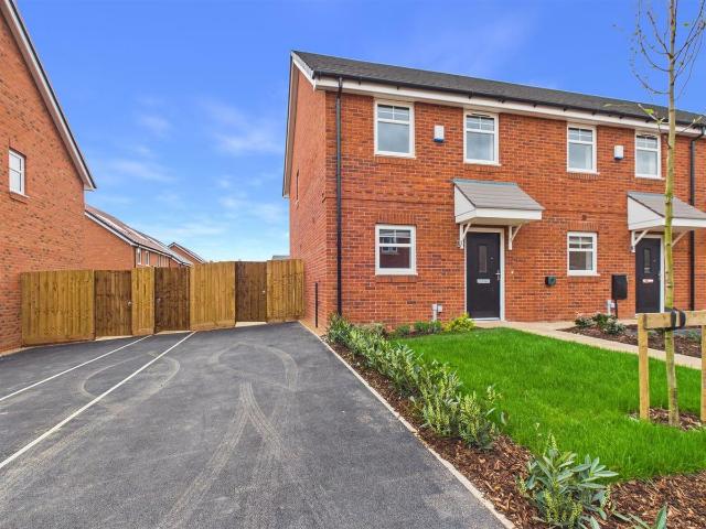 Radburn Drive, Coventry CV7, 2 bed property to rent, £1,300 pcm | PrimeLocation