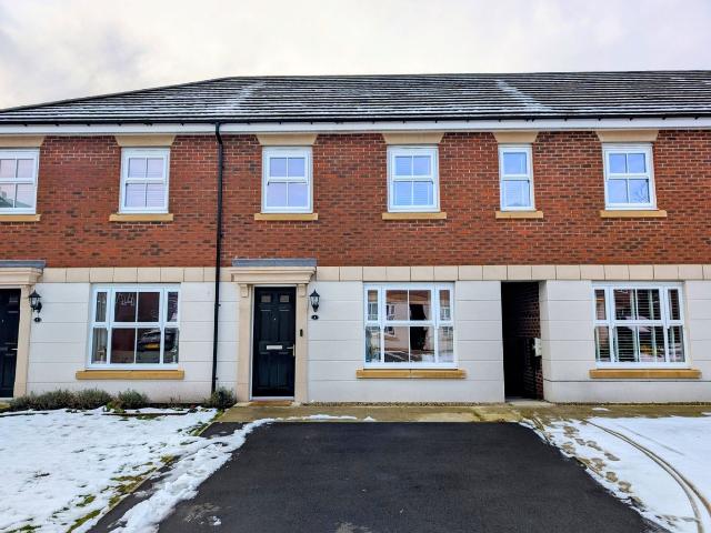 Radcliffe Court, Wakefield, West Yorkshire WF1, 4 bed terraced house to rent, £1,395 pcm | PrimeLocation