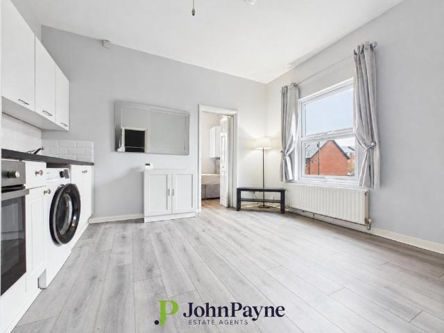 Radcliffe Road, Earlsdon, Coventry, CV5 1 bed apartment to rent £775 pcm £179 pw
