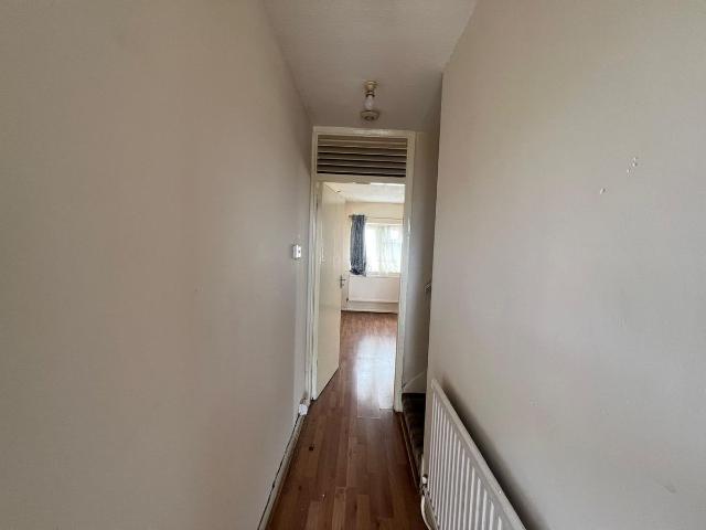 Radcliffe Way, Northolt UB5, 4 bed flat to rent, £2,500 pcm | PrimeLocation