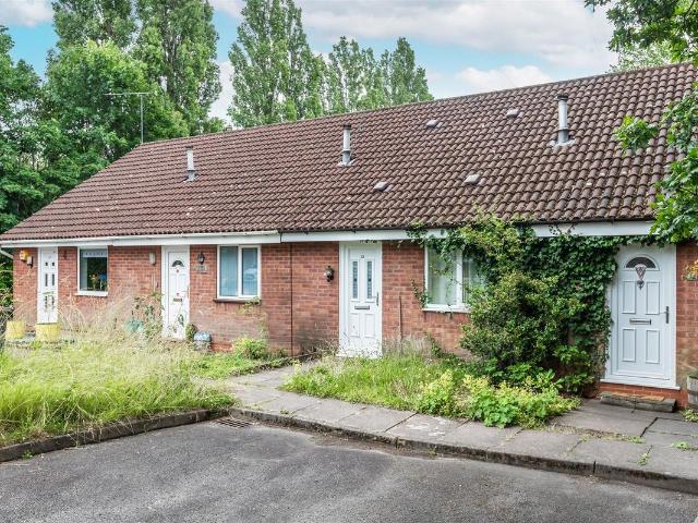 Raddlebarn Farm Drive, Birmingham, West Midlands B29, 1 bed detached house to rent, £1,150 pcm | PrimeLocation