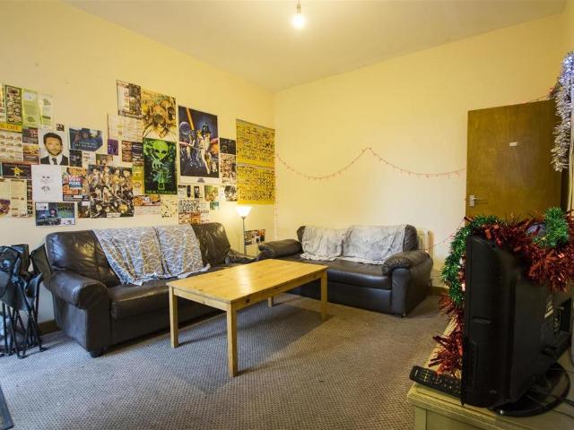 Raddlebarn Road, Birmingham B29 5 bed house to rent £476 pcm £110 pw