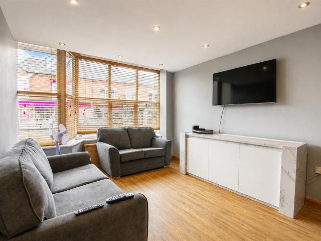 Raddlebarn Road, Birmingham B29, 8 bed shared accommodation to rent, £572 pcm | PrimeLocation