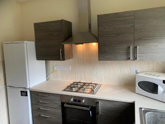 Radford NG7 1 bed flat to rent £869 pcm £201 pw