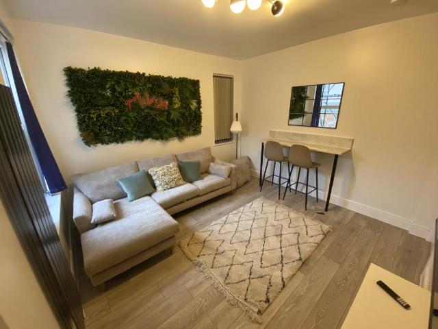 Radford Boulevard 1 Bed, Lenton NG7 1 bed house to rent £482 pcm £111 pw