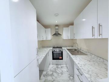 Radford Road, Nottingham NG7, 2 bed flat to rent, £850 pcm | PrimeLocation