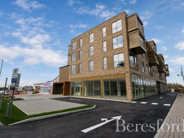 Radford Way, CM12 1 bed apartment to rent £1,600 pcm £369 pw