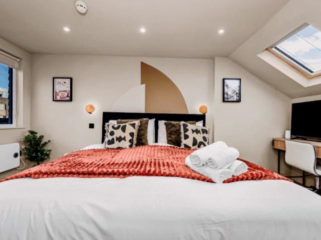 Radiant Studio Nook with Full Kitchen