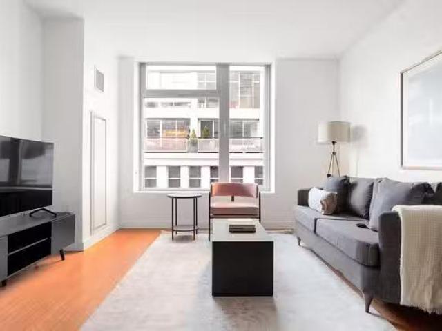 Radian, 120 Kingston St, Chinatown 1 Bedroom 1 Bath
