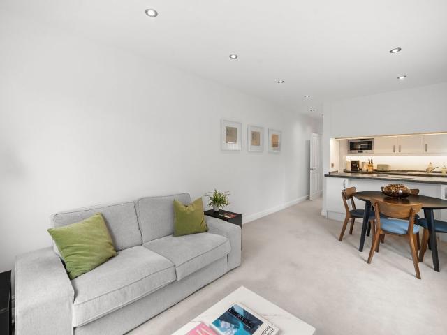 Radipole Road, Fulham SW6, 2 bed property to rent, £3,000 pcm | PrimeLocation