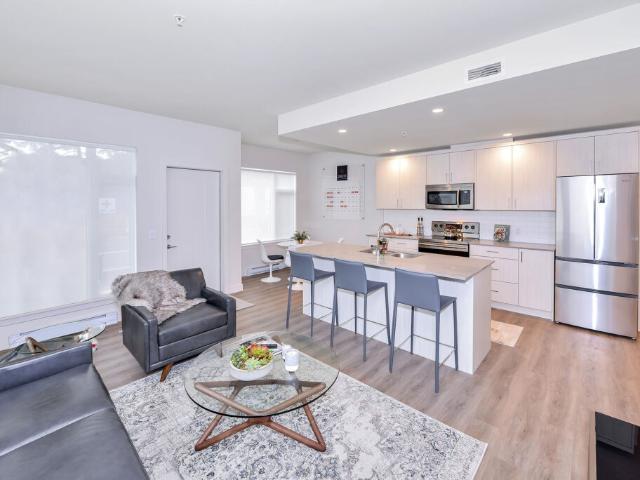 Radius at Royal Oak Apartments 1 Bedroom 1 Bathroom Apartment for Rent