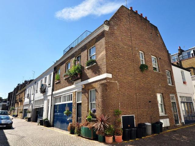 Radley Mews, London 1 bed apartment to rent £2,500 pcm £577 pw