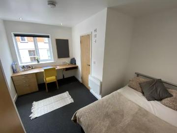 Radmoor House, Loughborough Has an Apartment
