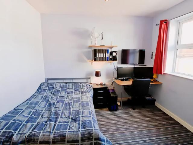 Radmoor Road, Loughborough LE11, 1 bed flat to rent, £667 pcm | PrimeLocation