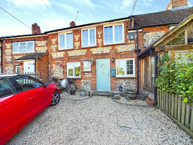 Radnage Common Road, High Wycombe HP14, 3 bed property to rent, £1,850 pcm | PrimeLocation