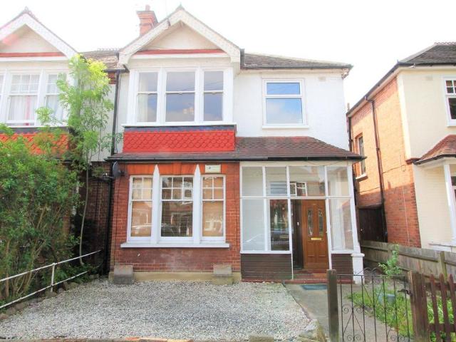 Radnor Avenue, Harrow, HA1 2 bed maisonette to rent £1,900 pcm £438 pw