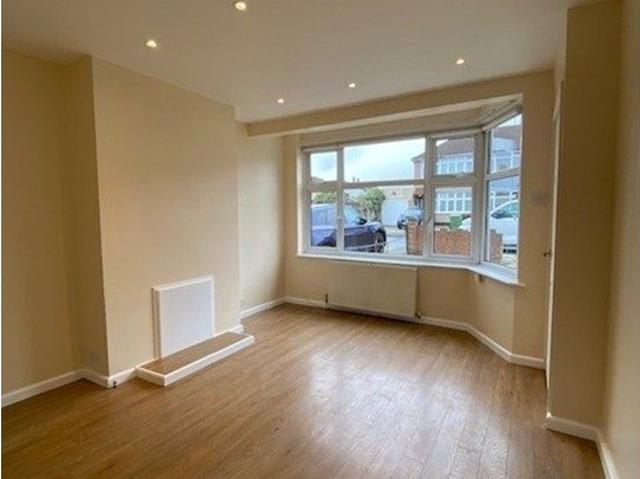 Radnor Avenue, Welling DA16, 3 bed terraced house to rent, £2,000 pcm | PrimeLocation