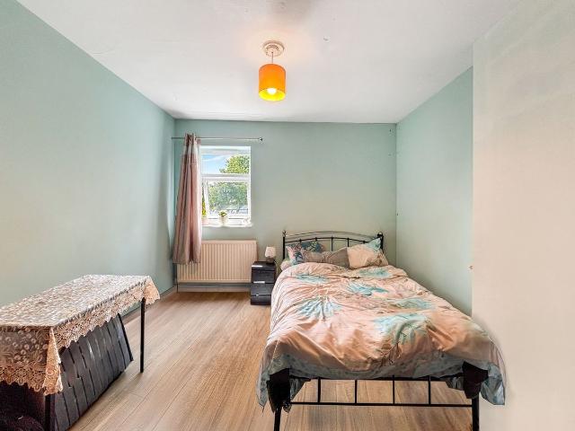 Radnor Road, Harrow HA1, 3 bed flat to rent, £2,300 pcm | PrimeLocation