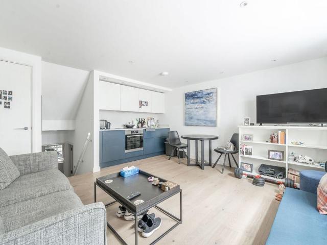 Radnor Walk, Chelsea, London, SW3 1 bed flat to rent £4,334 pcm £1,000 pw