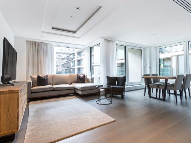 Radnor Terrace, Lord Kensington House, Kensington, London W14, 2 bed flat to rent, £4,767 pcm | PrimeLocation