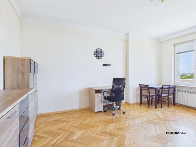 Kawalerka z dużym tarasem i panoramicznym widokiem zapraszam
