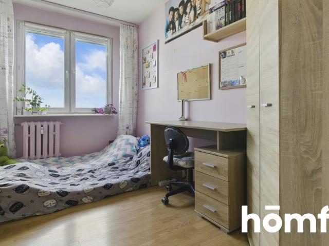 Sprzedam przestronne 3 pokojowe mieszkanie z balkonem i windą