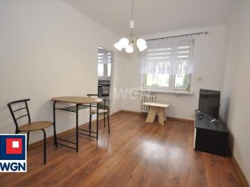 Widne 24,5 m2 mieszkanie na parterze w Radomsku