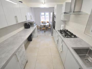 Radstock Road, Reading RG1, 7 bed terraced house to rent, £4,900 pcm | PrimeLocation