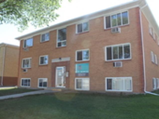 Rae 3900 Apartments | 3900 Rae Street