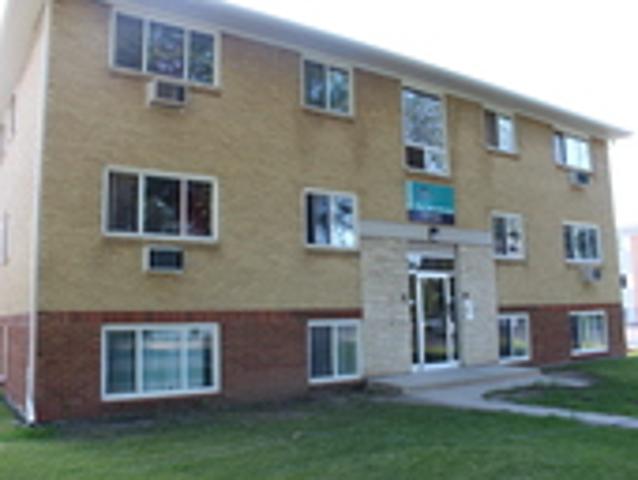 Rae 4110 Apartments | 4110 Rae Street