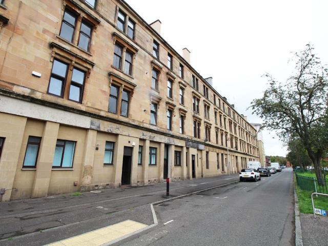 Raeberry Street, Kelvinbridge, Glasgow G20, 2 bed flat to rent, £1,200 pcm | PrimeLocation