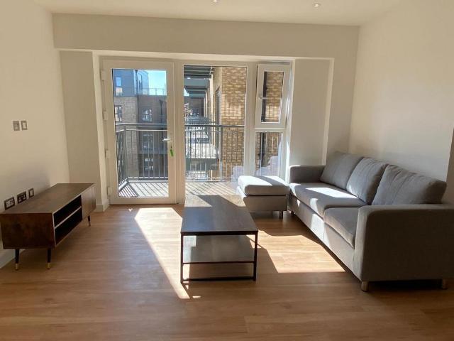 RAF Museum, Avion Crescent, London, NW9 5QW, United Kingdom | 2 bed apartment for rent #139270477 | Rentberry