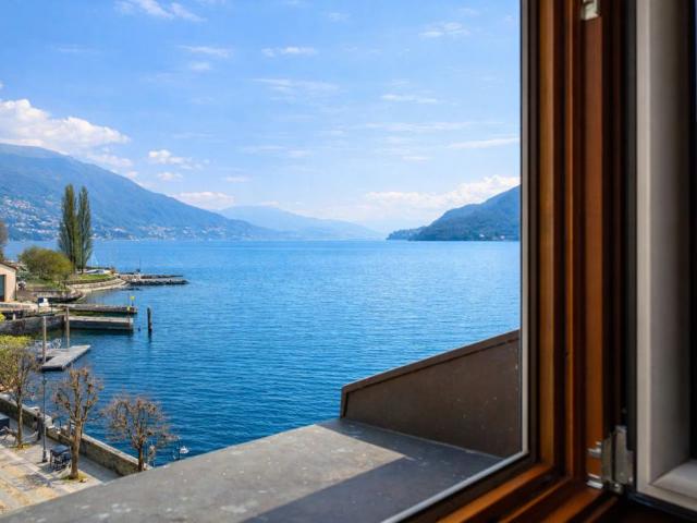 Raffinato appartamento con garage sul lungolago di Cannobio