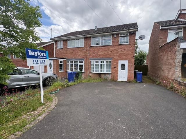 Ragees Road, Kingswinford DY6 3 bed semi detached house to rent £1,150 pcm £265 pw