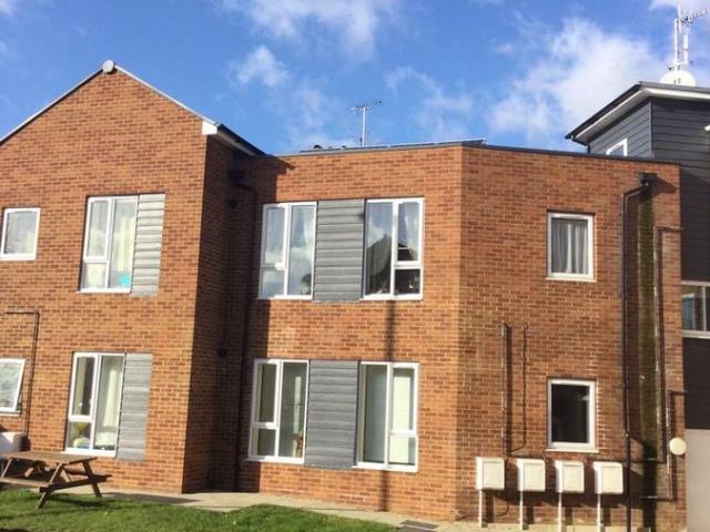 Raglan Close, Aldershot GU12, 1 bed flat to rent, £760 pcm | PrimeLocation