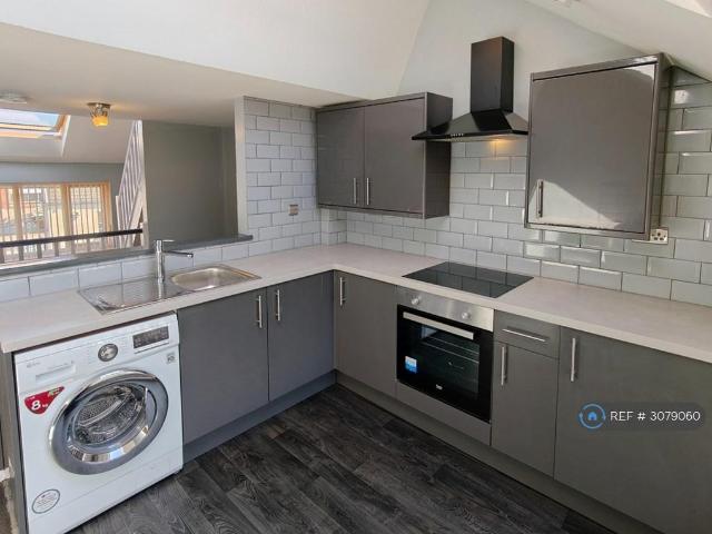 Raglan St, Gloucester, GL1 1 bed maisonette to rent £995 pcm £230 pw