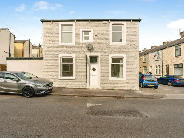 Raglan Road, Burnley BB11, 3 bed end terrace house to rent, £795 pcm | PrimeLocation