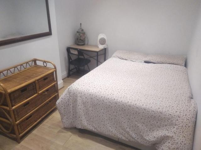 Ragstone Road, Slough SL1 1 bed in a house share to rent £750 pcm £173 pw