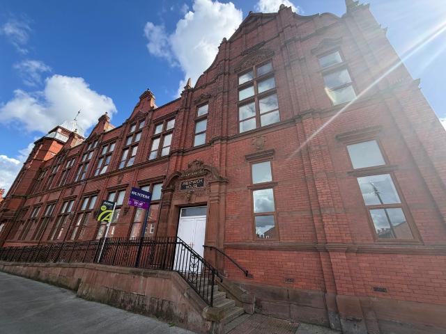 Railway Road, Leigh WN7, 2 bed flat to rent, £750 pcm | PrimeLocation