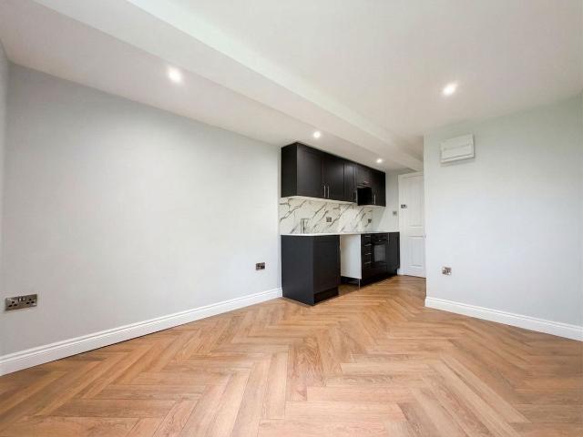 Railway Road, Newhaven BN9, Studio to rent, £920 pcm | PrimeLocation