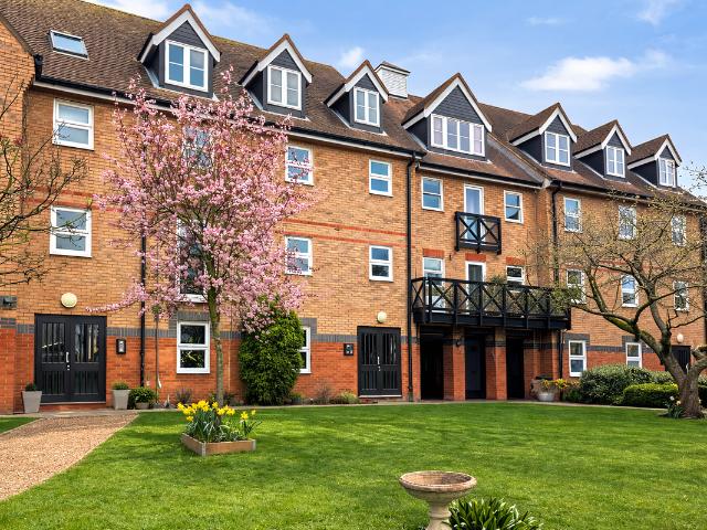 Railway Street, Hertford SG14, 2 bed flat to rent, £1,650 pcm | PrimeLocation