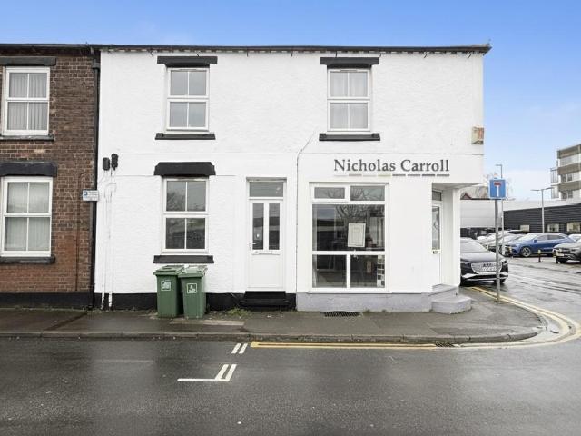 Railway Street, Staffs ST16 1 bed apartment to rent £670 pcm £155 pw