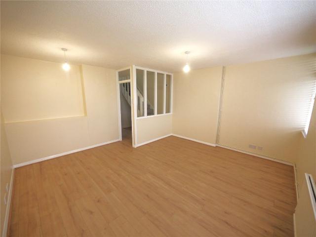 Railway Square, Brentwood CM14, 3 bed maisonette to rent, £1,600 pcm | PrimeLocation
