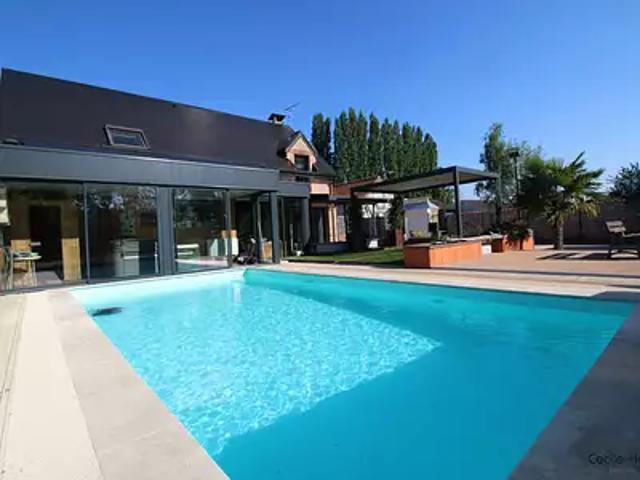 Raimbeaucourt 59283 Achat / Vente maison 6 pièces t6 piscine terrasse