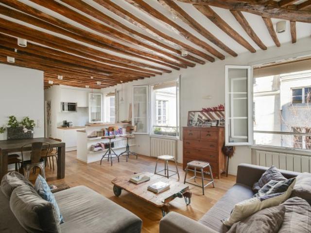 Rainbow, Appartement cozy au Marais