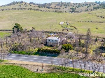 RAINHAM HISTORIC HOME, EXPANSIVE GROUNDS
